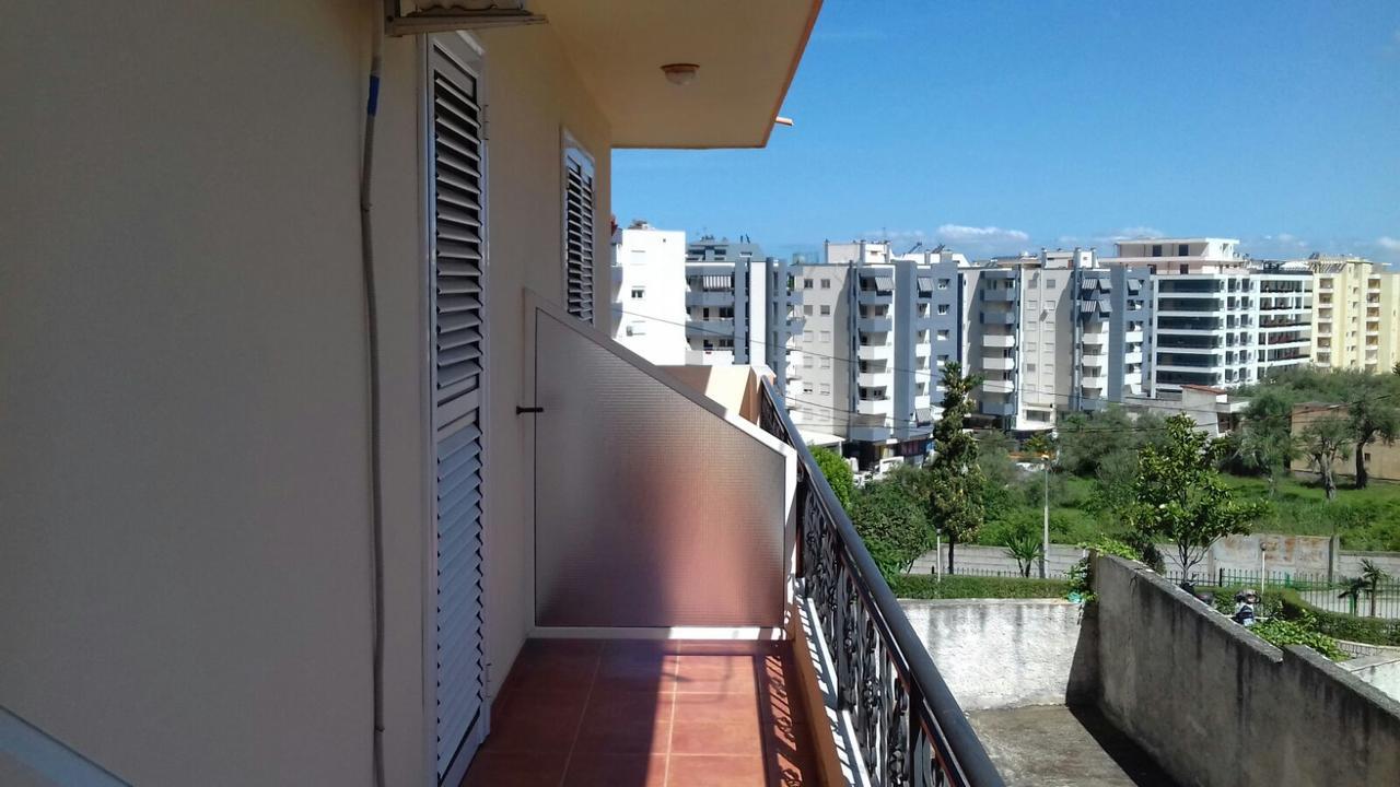 Vila Kristal Vlora Buitenkant foto